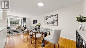 32 CAIRNSIDE CRESCENT | Toronto Ontario | Slide Image Twelve