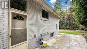 32 CAIRNSIDE CRESCENT | Toronto Ontario | Slide Image Forty-seven