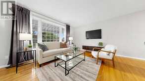 32 CAIRNSIDE CRESCENT | Toronto Ontario | Slide Image Six