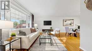 32 CAIRNSIDE CRESCENT | Toronto Ontario | Slide Image Eight