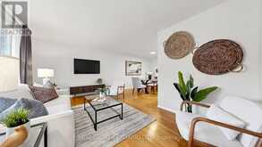 32 CAIRNSIDE CRESCENT | Toronto Ontario | Slide Image Seven