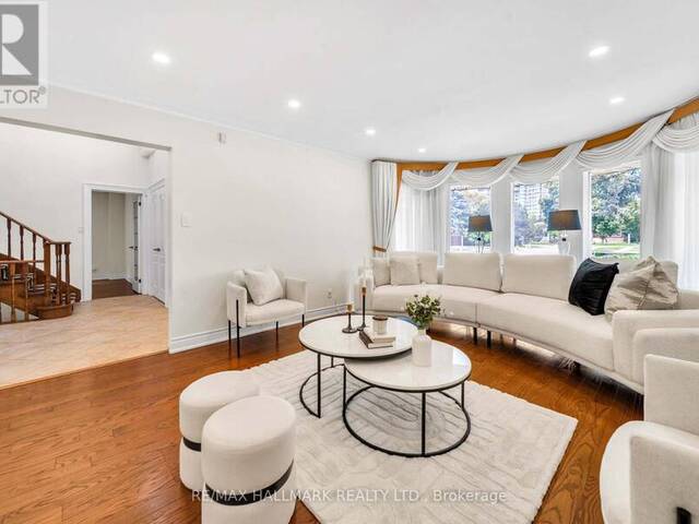 17 TWIN CIRCLE COURT Toronto Ontario, M2R 3L3 - 6 Bedrooms Home For Sale