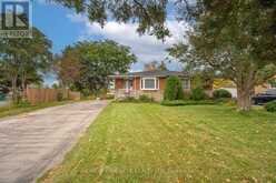 54 SUNDERLAND CRESCENT | Toronto Ontario | Slide Image Five