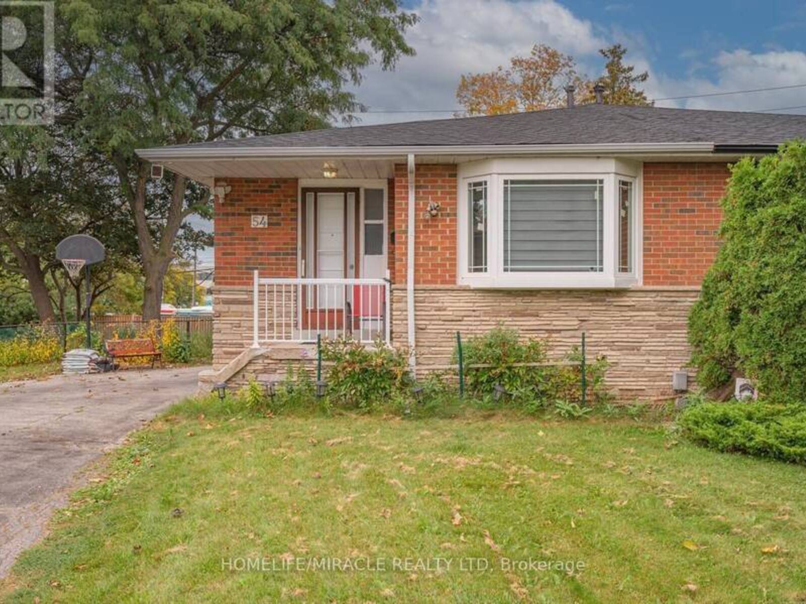 54 SUNDERLAND CRESCENT, Toronto, Ontario M1H 2V3