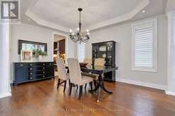 18 PHEASANT DRIVE | Richmond Hill Ontario | Slide Image Twelve
