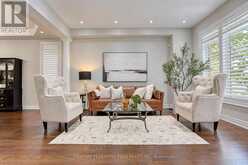 18 PHEASANT DRIVE | Richmond Hill Ontario | Slide Image Nine
