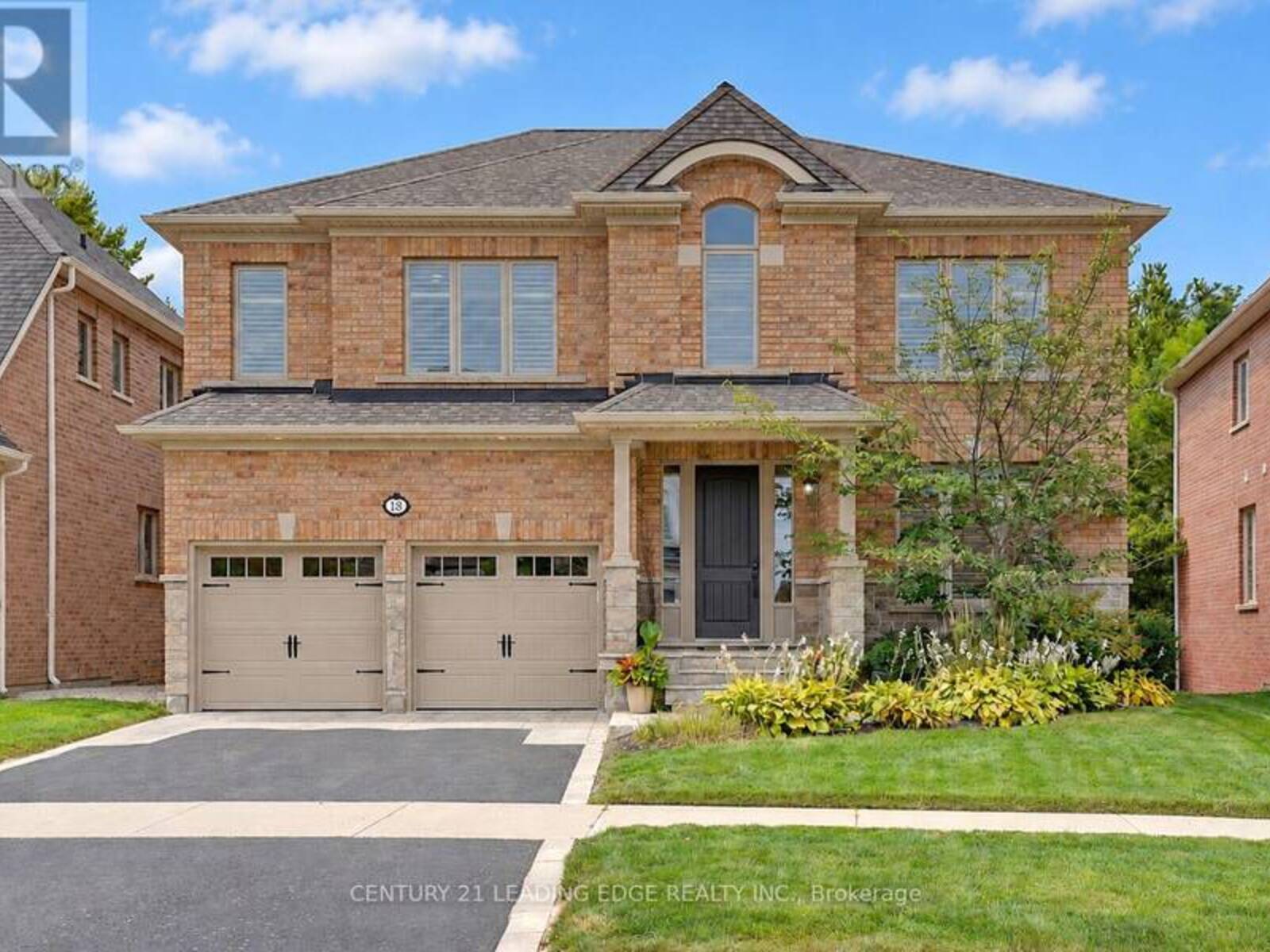18 PHEASANT DRIVE, Richmond Hill, Ontario L4E 0T5