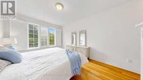 53 CASTLEGLEN BOULEVARD | Markham Ontario | Slide Image Nineteen