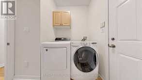 53 CASTLEGLEN BOULEVARD | Markham Ontario | Slide Image Thirty-four