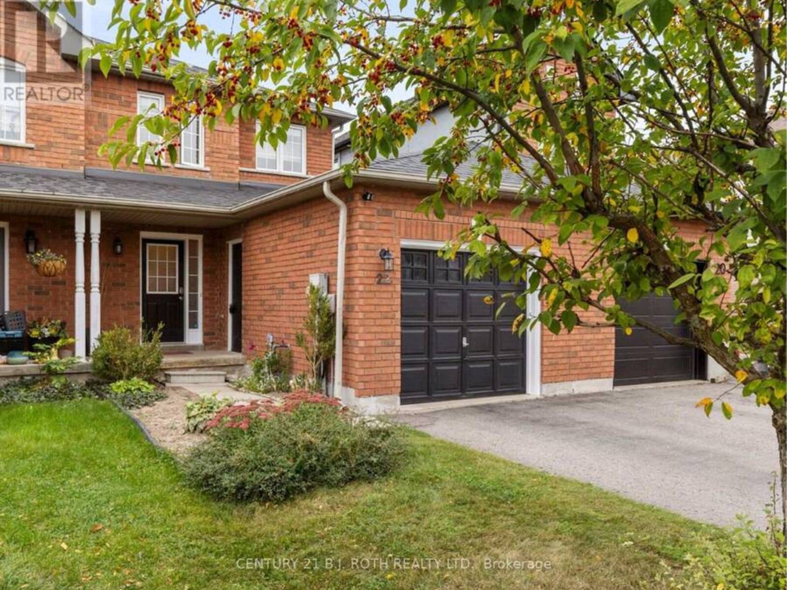 22 RIDWELL STREET, Barrie, Ontario L4N 0X2