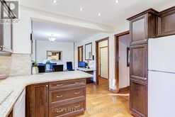 411 FREEMAN CRESCENT | Oakville Ontario | Slide Image Fifteen