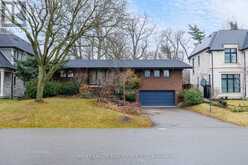 19 BLAIR ATHOL CRESCENT | Toronto Ontario | Slide Image Three