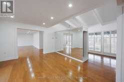19 BLAIR ATHOL CRESCENT | Toronto Ontario | Slide Image Seven