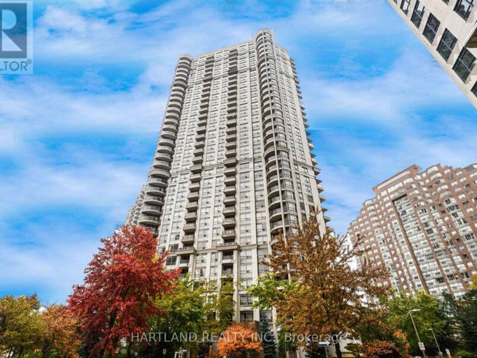405 - 310 BURNHAMTHORPE ROAD W, Mississauga, Ontario L5B 4P9