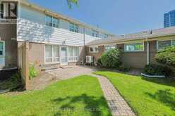 20 - 160 CARSBROOKE ROAD | Toronto Ontario | Slide Image Thirty-three