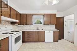 8 HILL PLACE | Hamilton Ontario | Slide Image Ten