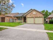 28 HARWOOD DRIVE | Barrie Ontario | Slide Image One