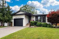 336 TUCK DRIVE | Burlington Ontario | Slide Image Two