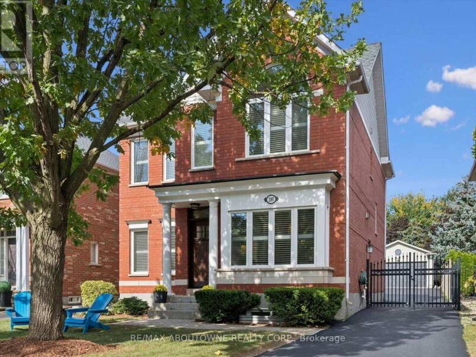 2397 ENNERDALE ROAD, Oakville, Ontario L6H 6N5