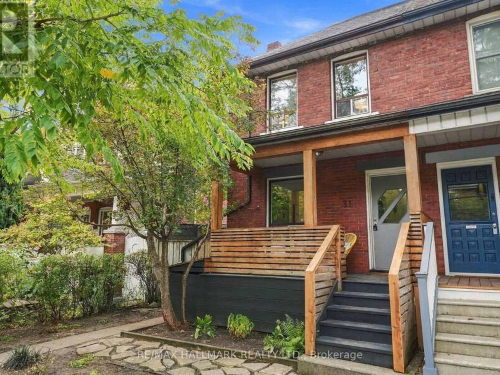 31 WRIGHT AVENUE, Toronto, Ontario M6R 1K9