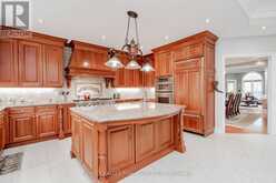 2370 HAMMOND ROAD | Mississauga Ontario | Slide Image Seventeen