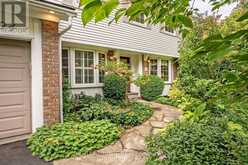 494 DORLAND ROAD | Oakville Ontario | Slide Image Four