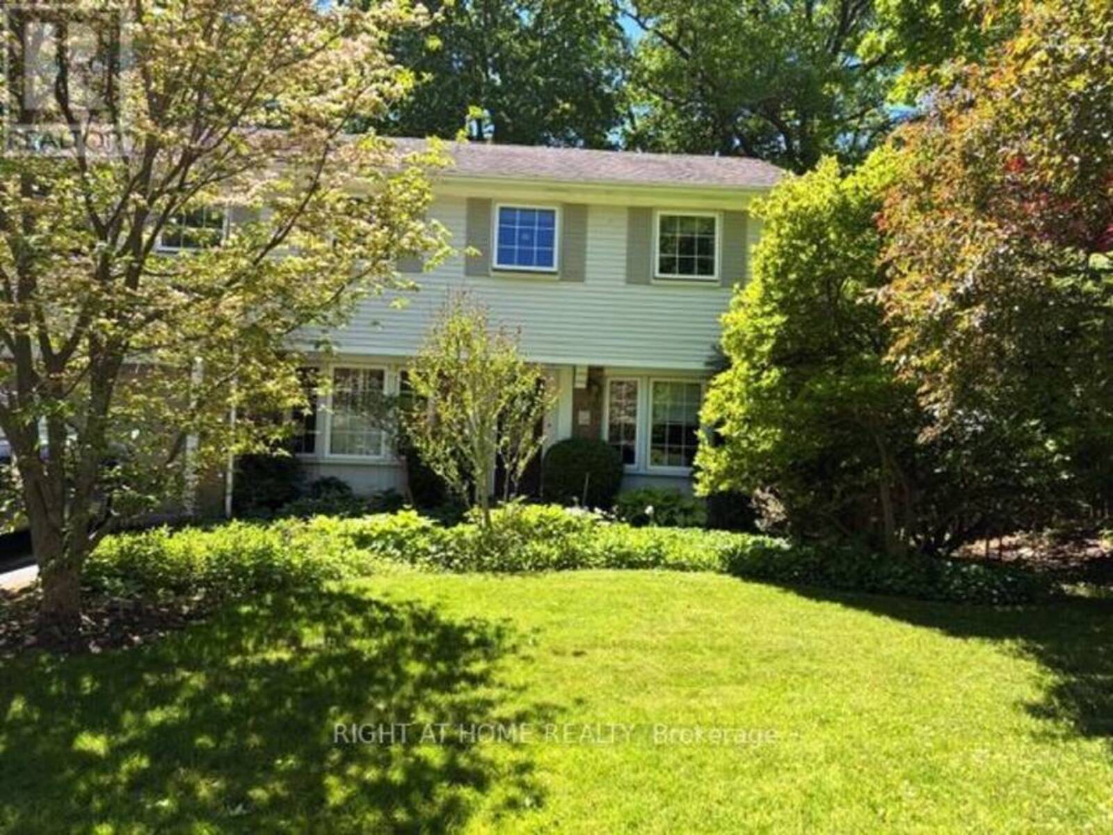 494 DORLAND ROAD, Oakville, Ontario L6J 6B1