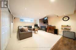 475 WILLIS DRIVE | Oakville Ontario | Slide Image Twenty-one