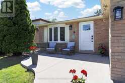 6 FORD STREET | Barrie Ontario | Slide Image Three