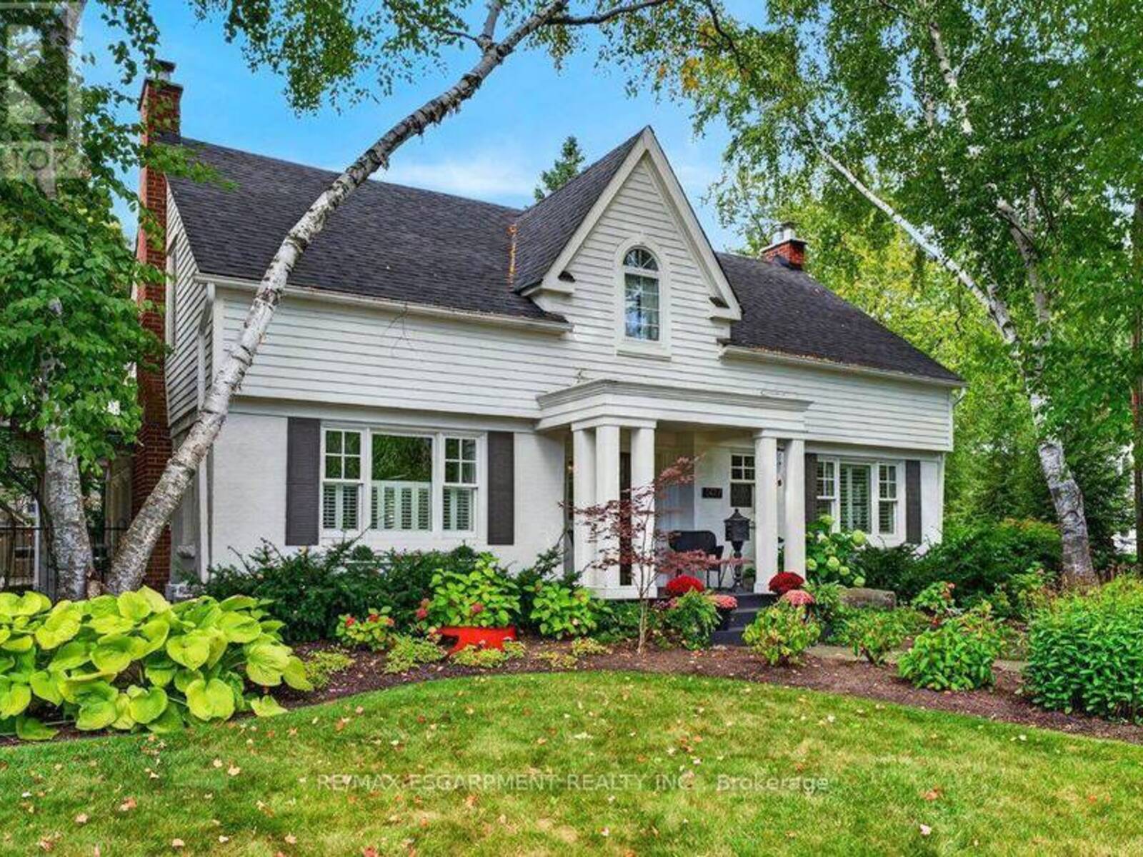 1417 HALIFAX PLACE, Burlington, Ontario L7S 1J7