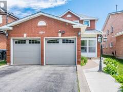 4844 OWL CIRCLE Mississauga Ontario, L4Z 2P7