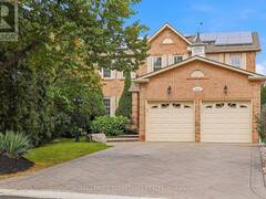 3956 CHADBURN CRESCENT Mississauga Ontario, L5L 3X5