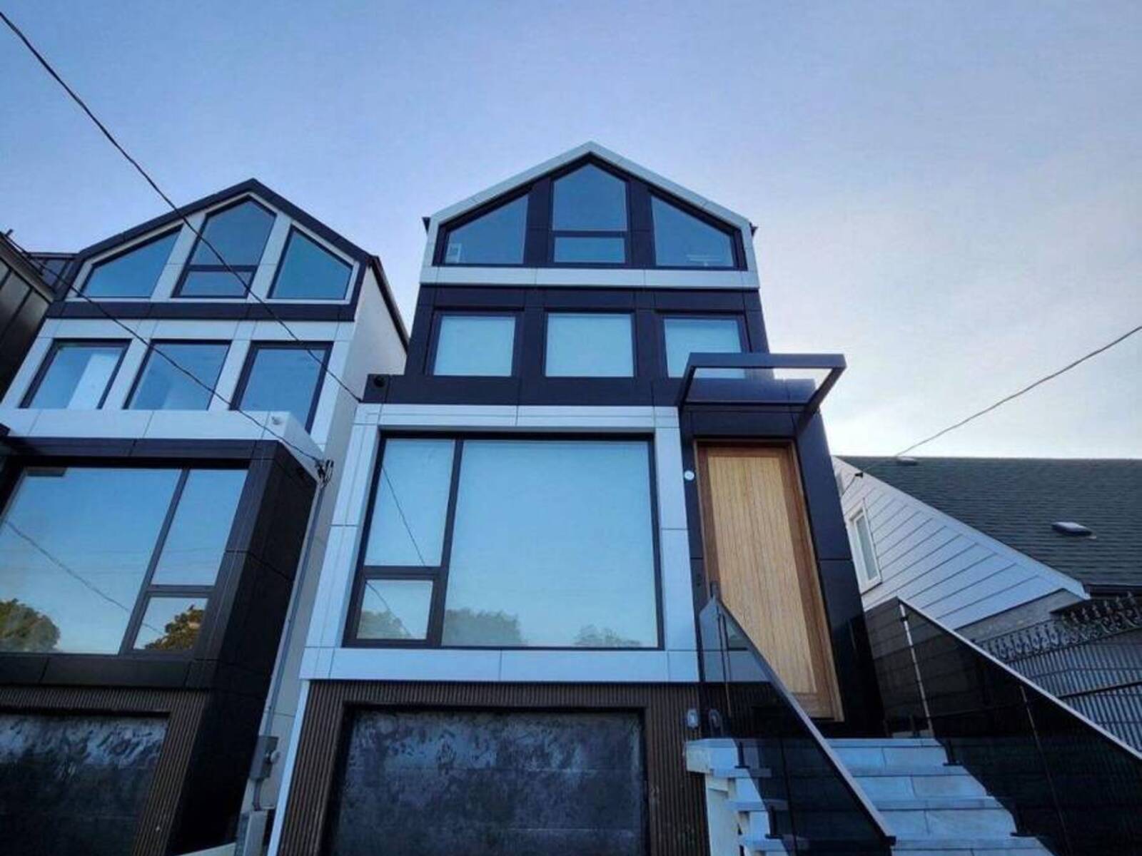 2970B BAYVIEW AVENUE, Toronto, Ontario M2N 5K7
