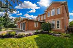 25 DEWBOURNE PLACE | Whitby Ontario | Slide Image Three