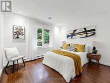16 HOLFORD CRESCENT | Toronto Ontario | Slide Image Fifteen