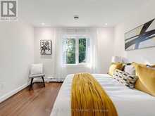 16 HOLFORD CRESCENT | Toronto Ontario | Slide Image Seventeen