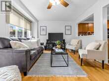 849 JOE PERSECHINI DRIVE | Newmarket Ontario | Slide Image Fifteen