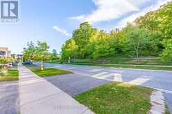 168 KEN LAUSHWAY AVENUE | Whitchurch-Stouffville Ontario | Slide Image Three