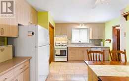 22 ALMAYO CRESCENT | Toronto Ontario | Slide Image Eleven