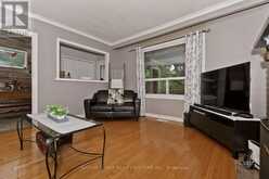 14 LAKE SHORE DRIVE | Toronto Ontario | Slide Image Eight