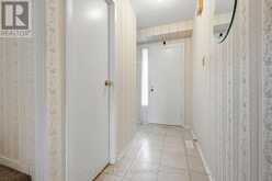 7 GREENORE CRESCENT | Halton Hills Ontario | Slide Image Four