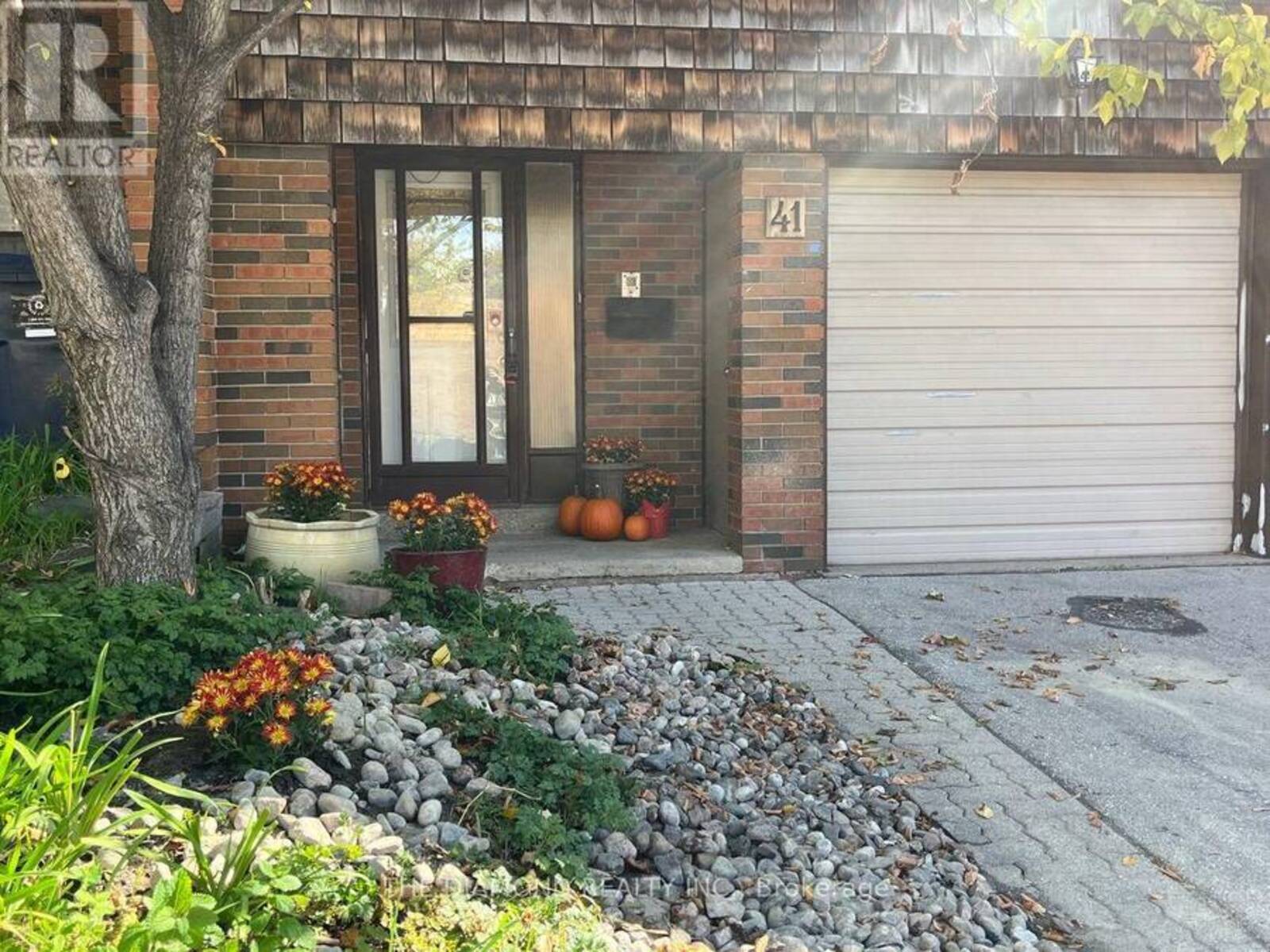 41 CARL SHEPWAY, Toronto, Ontario M2J 1X3