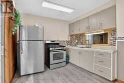 12 ELDON AVENUE | Toronto Ontario | Slide Image Eighteen