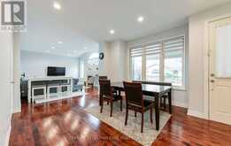 37 DRAWBRIDGE DRIVE | Markham Ontario | Slide Image Ten