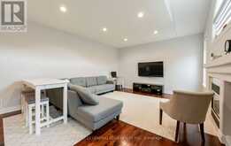 37 DRAWBRIDGE DRIVE | Markham Ontario | Slide Image Eleven