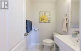 37 DRAWBRIDGE DRIVE | Markham Ontario | Slide Image Sixteen