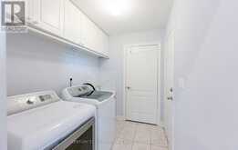 37 DRAWBRIDGE DRIVE | Markham Ontario | Slide Image Seventeen