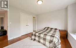 37 DRAWBRIDGE DRIVE | Markham Ontario | Slide Image Twenty-six