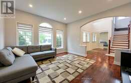 37 DRAWBRIDGE DRIVE | Markham Ontario | Slide Image Five