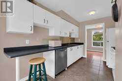 104 FERGUSON DRIVE | Barrie Ontario | Slide Image Fifteen